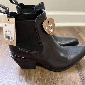 Ariat Women's Bradley Western Boot